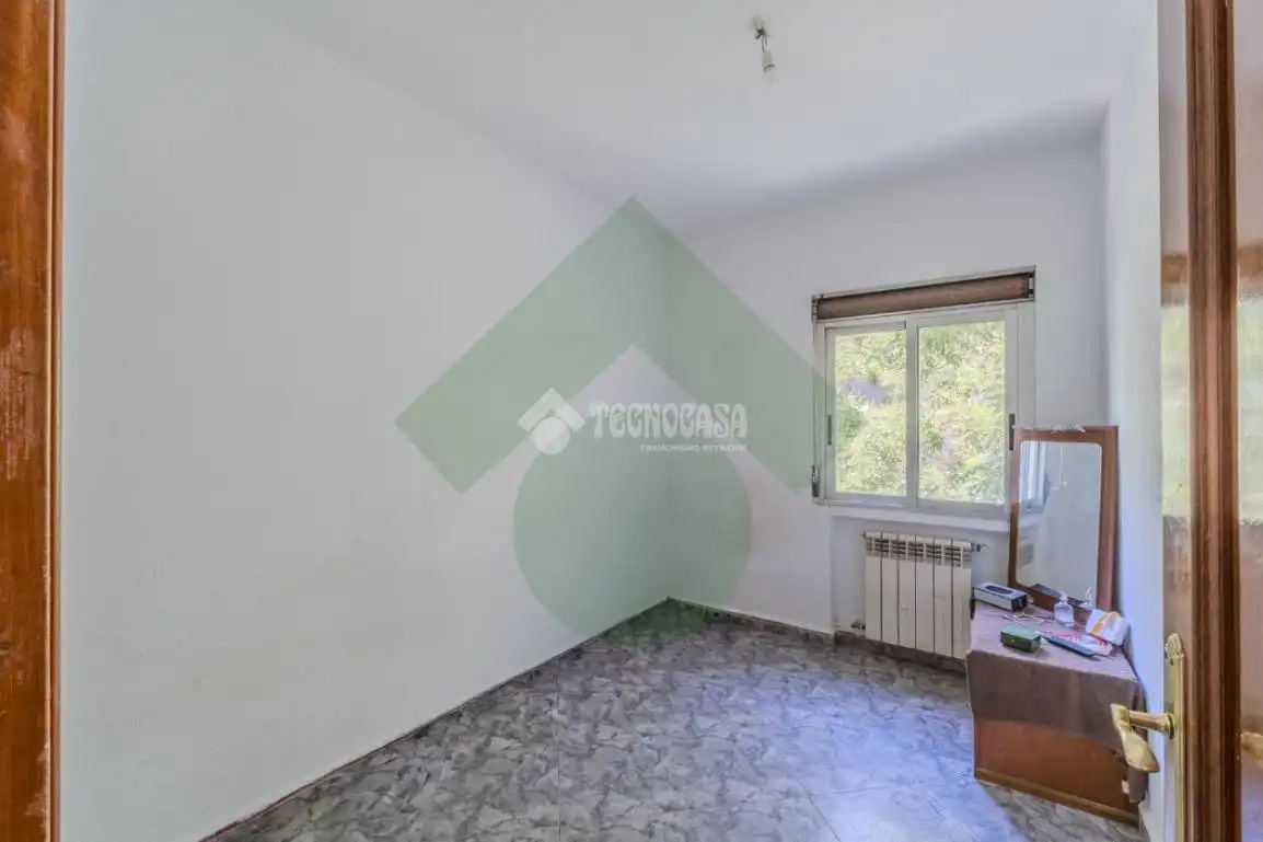 Habitación de Piso en venta en Madrid con Calefacción