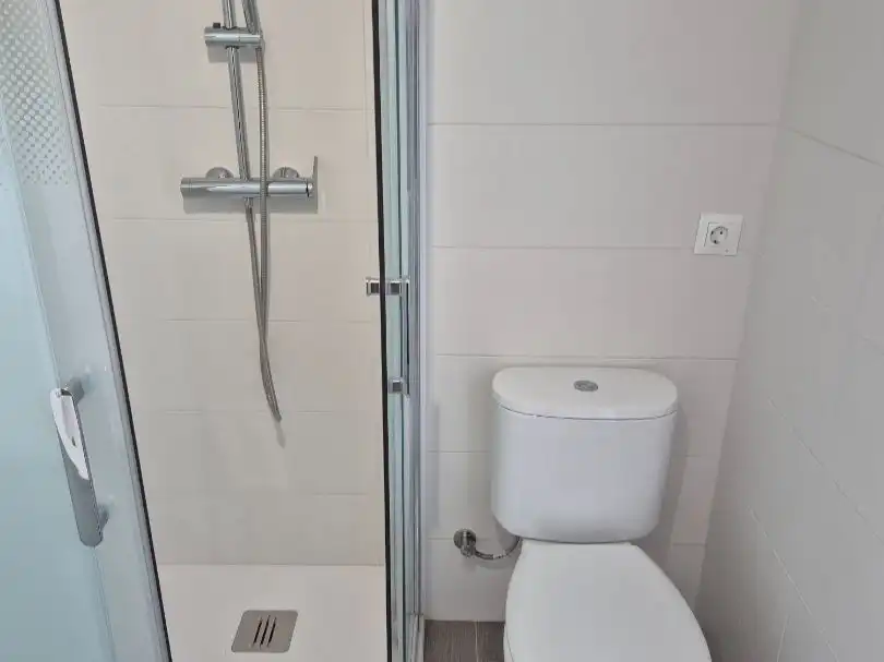 Local comercial en venta en Avenida Herrera Oria 31B, imagen 8