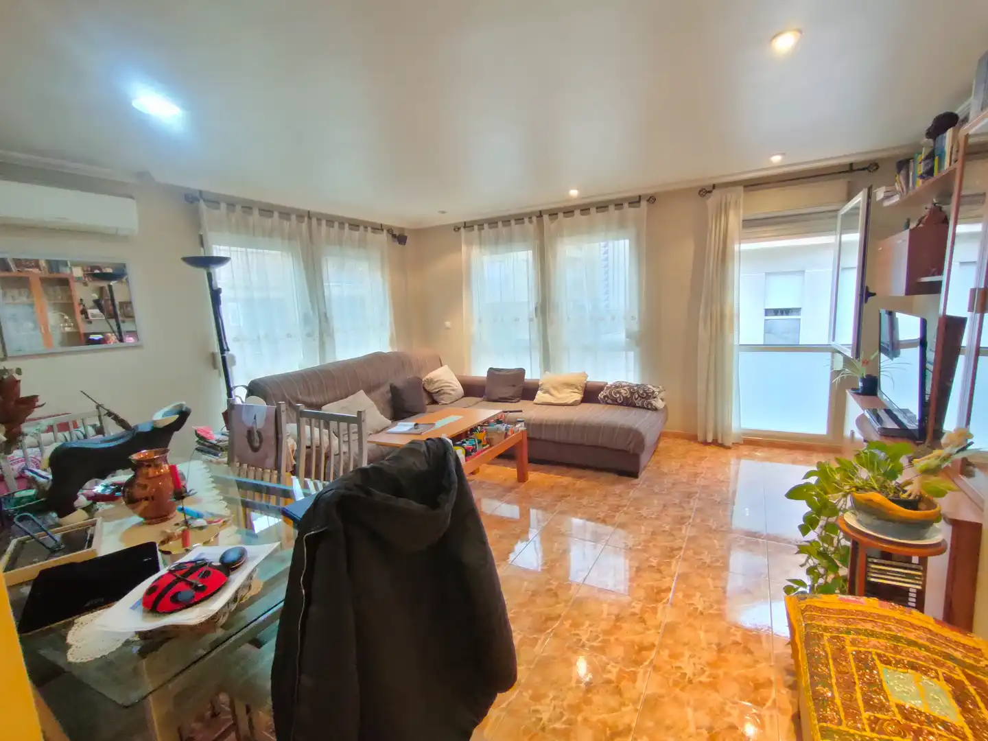 Sala de estar de Casa adosada en venta en Murcia con Aire acondicionado, Terraza y Horno