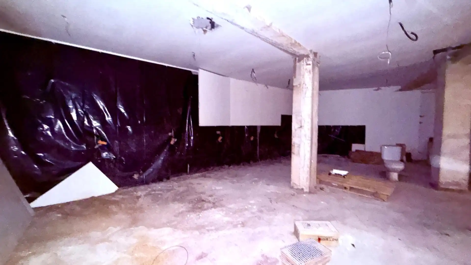 Local en venta en Ourense Capital  con Aire acondicionado y Amueblado