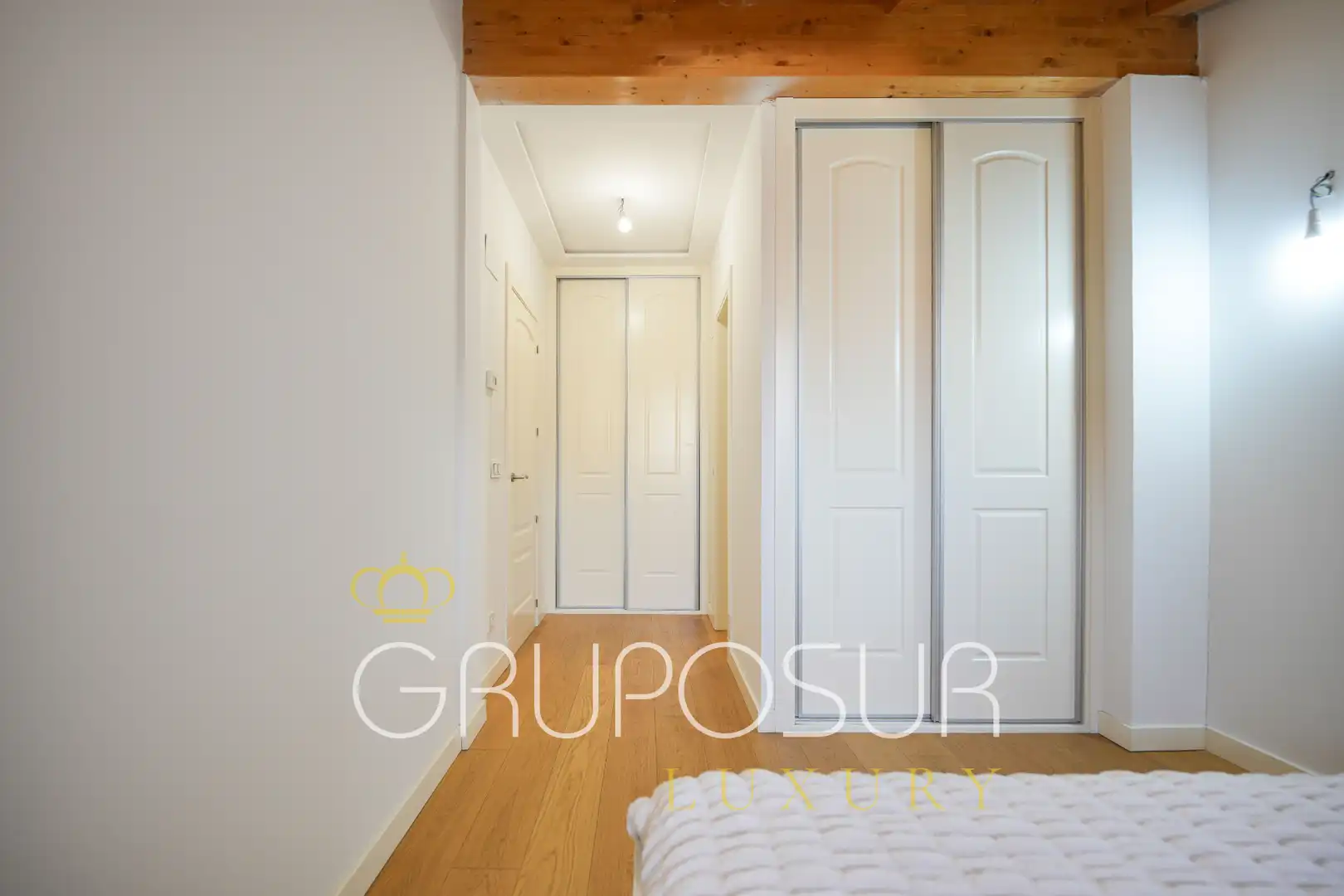 Schlafzimmer von Dachboden zum Verkauf in Valladolid mit Heizung, Parkett und Abstellraum