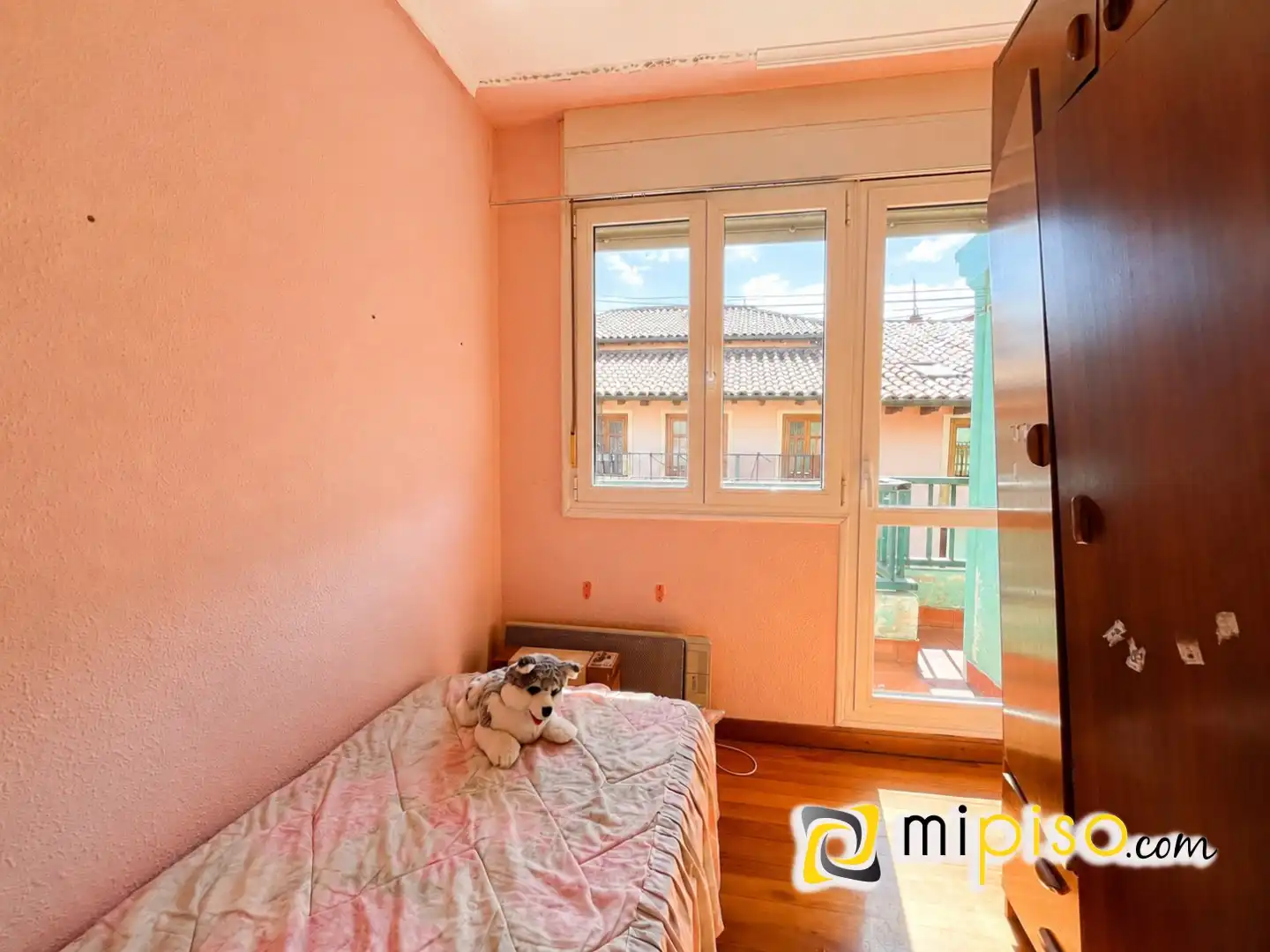 Schlafzimmer von Wohnung zum Verkauf in Laredo mit Balkon