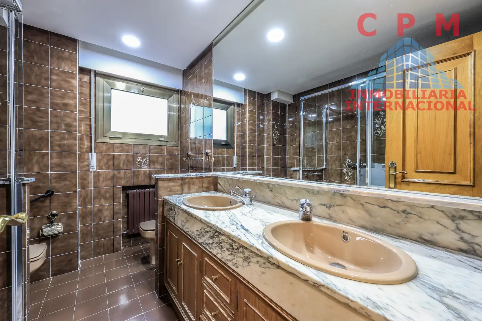 Baño de Piso de alquiler en Madrid con Aire acondicionado, Calefacción y Parquet