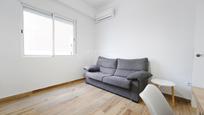 Living room of Flat for sale in  Valencia Capital  with Heating, Oven and Washing machine