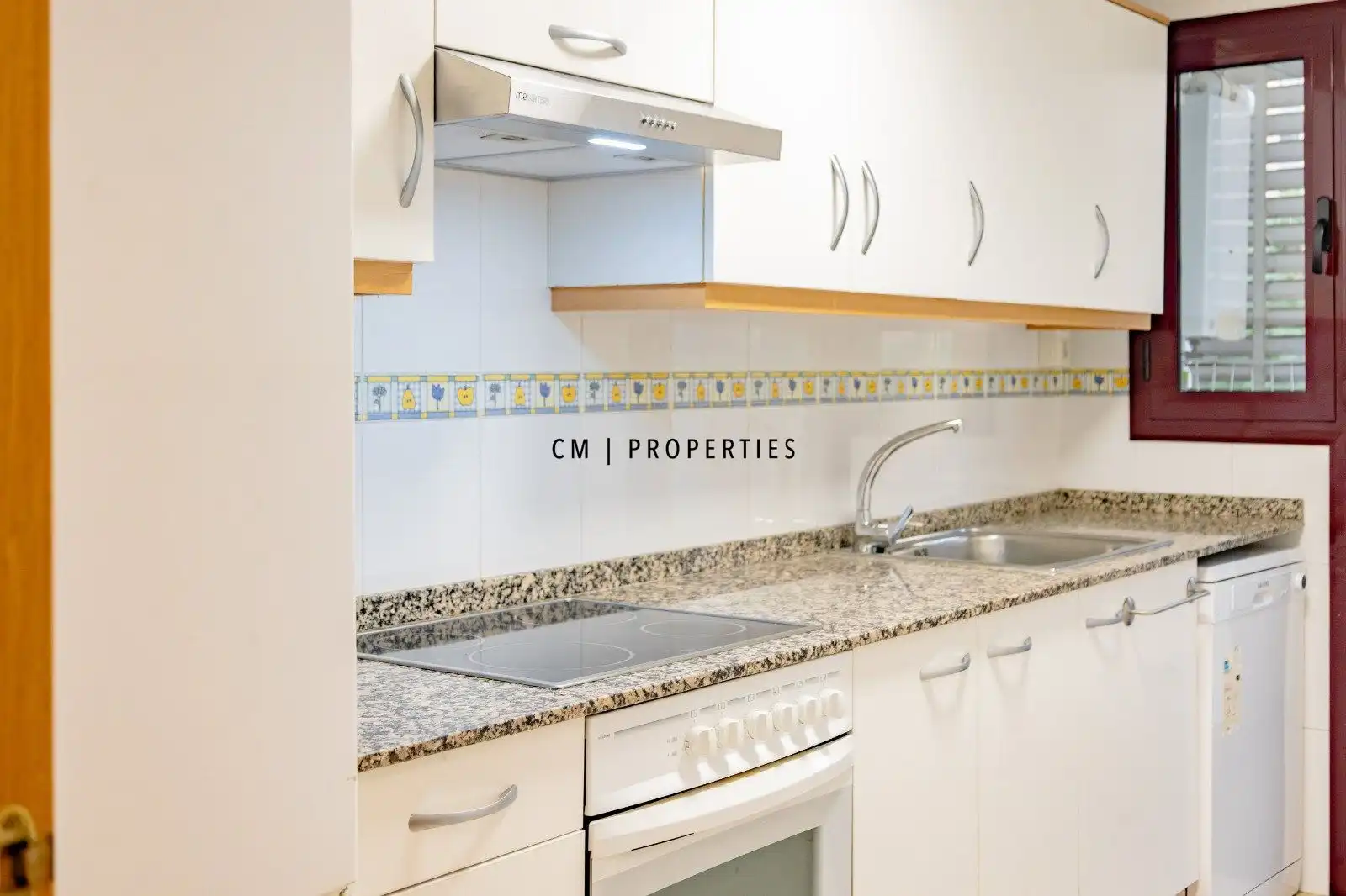 Kitchen of Flat for rent in Valencia  with Air Conditioner, Heating and Terrace