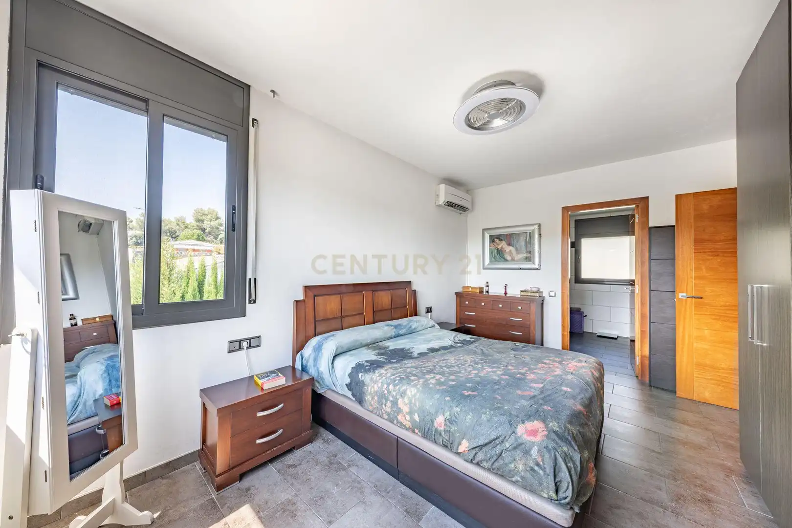 Dormitori de Casa o xalet en venda en Lliçà d'Amunt amb Aire condicionat, Piscina i Alarma