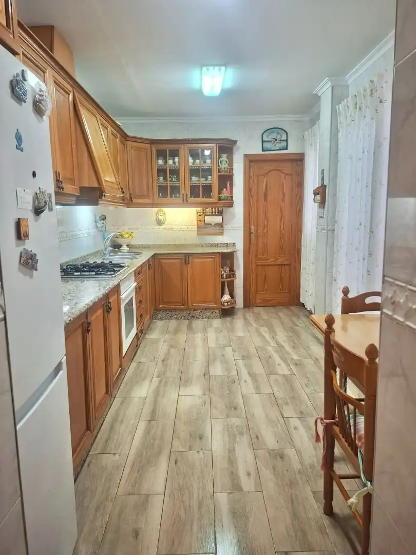 Cocina de Casa o chalet en venta en Alicante / Alacant con Aire acondicionado, Calefacción y Terraza