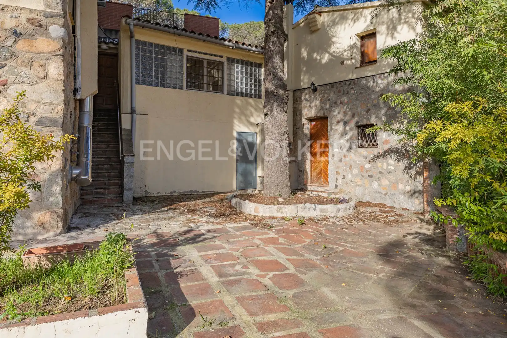 Vista exterior de Casa o xalet en venda en Montornès del Vallès, Barcelona