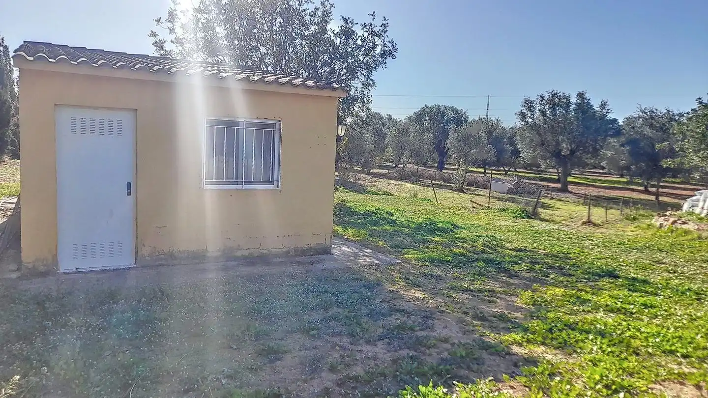 Country house zum Verkauf in Bétera mit Privatgarten, Abstellraum und Schwimmbad