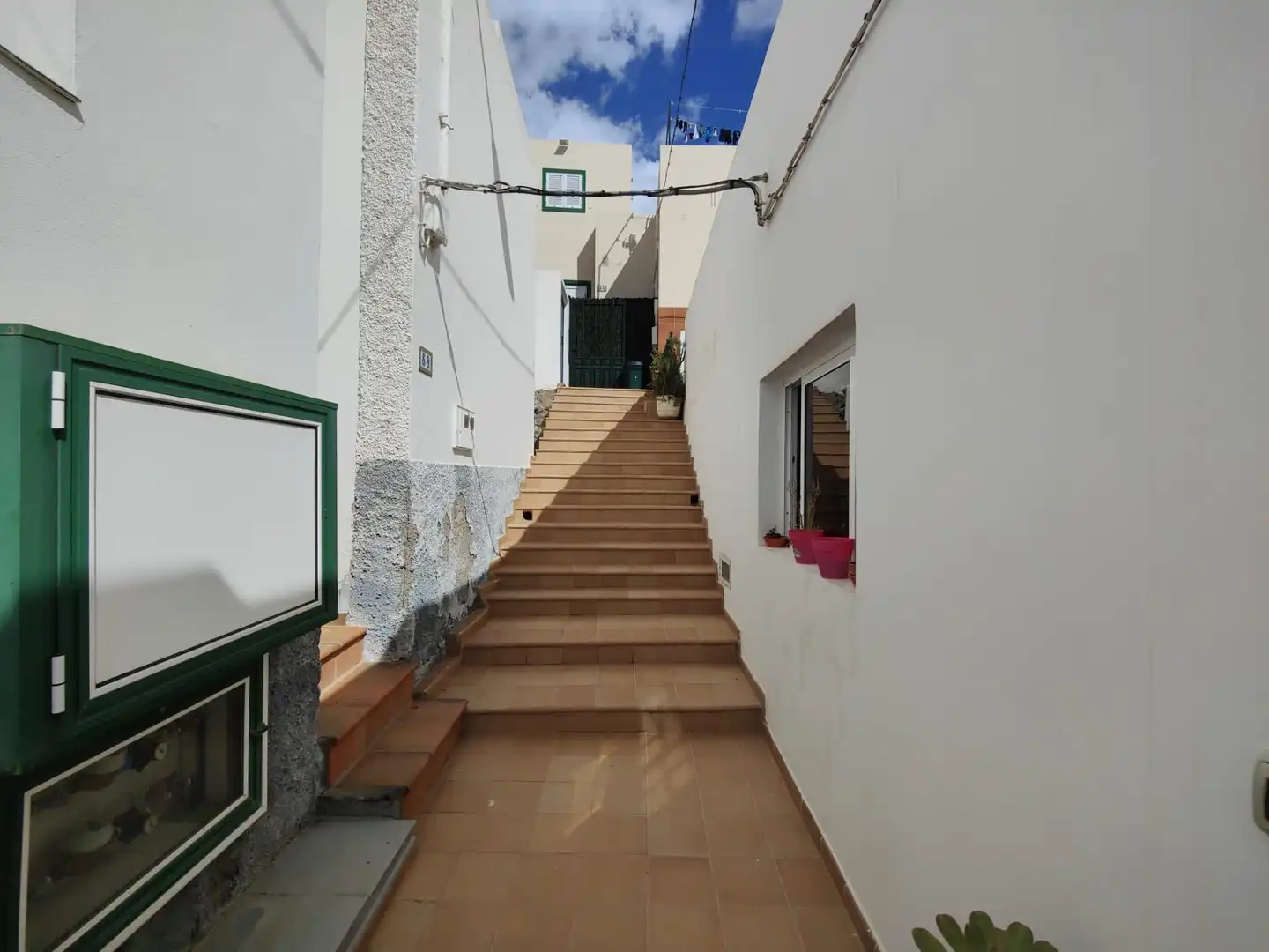 Haus oder Chalet zum Verkauf in Adeje mit Privatgarten, Terrasse und Möbliert