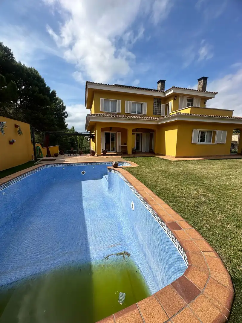 Piscina de Casa o chalet en venta en Montornès del Vallès con Aire acondicionado, Calefacción y Jardín privado