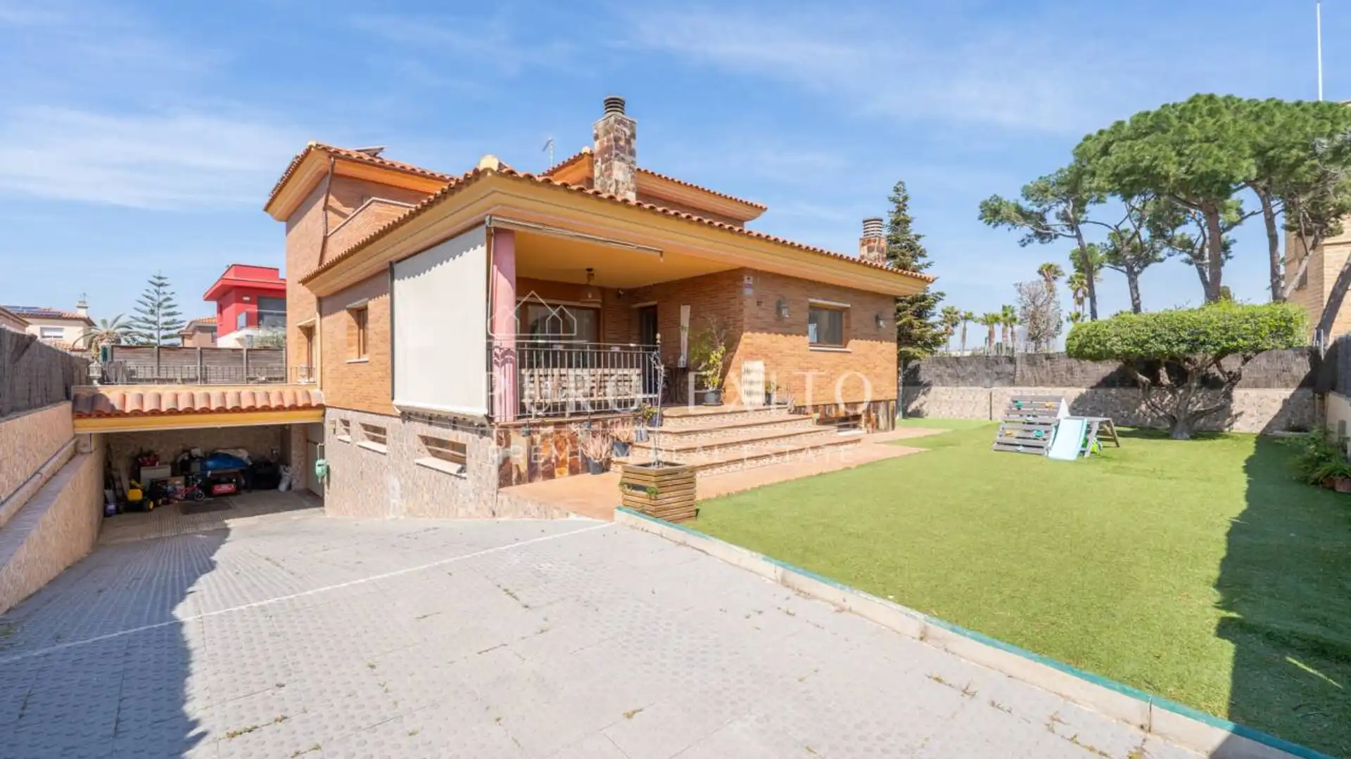 Exterior view of Houses for sale in Vila-seca  with Air Conditioner, Heating and Private garden