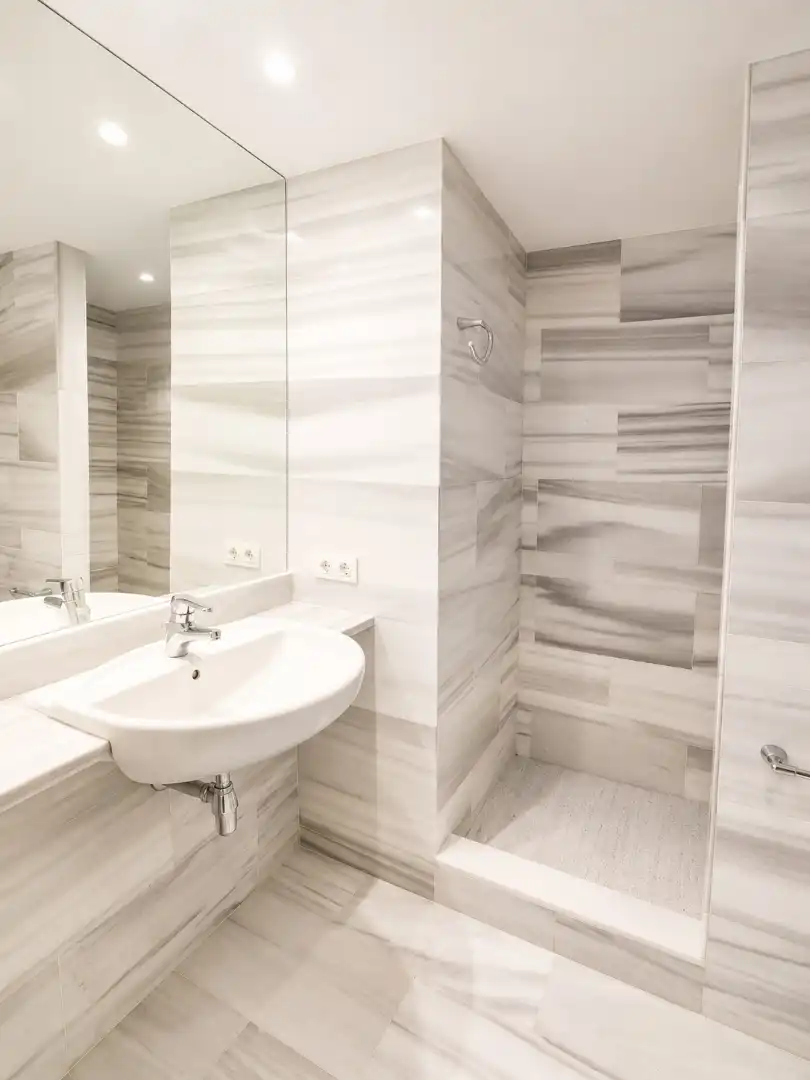 Baño de Piso de alquiler en Barcelona con Aire acondicionado, Calefacción y Parquet