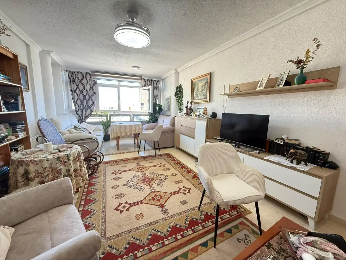 Sala de estar de Piso en venta en Guardamar del Segura con Trastero y Amueblado