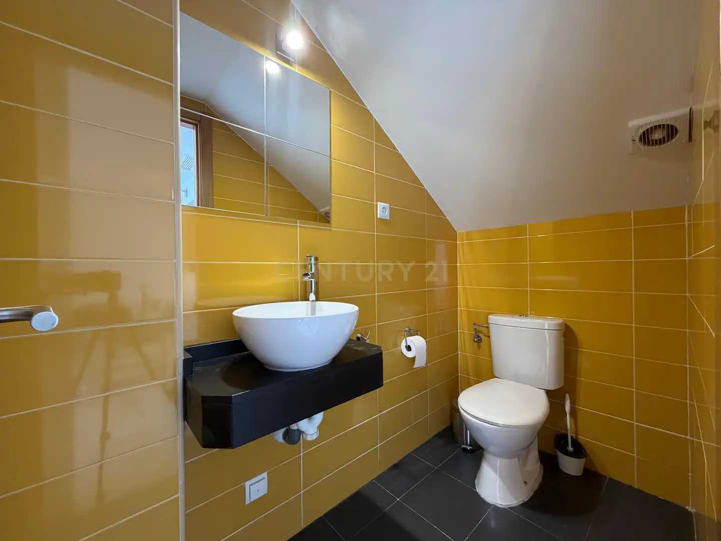 Bany de Apartament de lloguer en Mijas amb Aire condicionat, Jardí privat i Traster