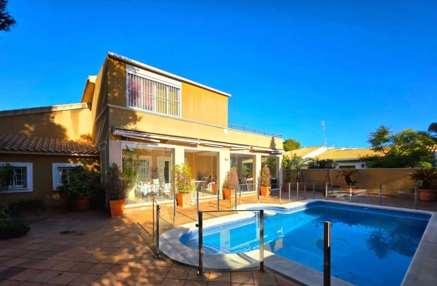 House with pool for sale in Orihuela Costa