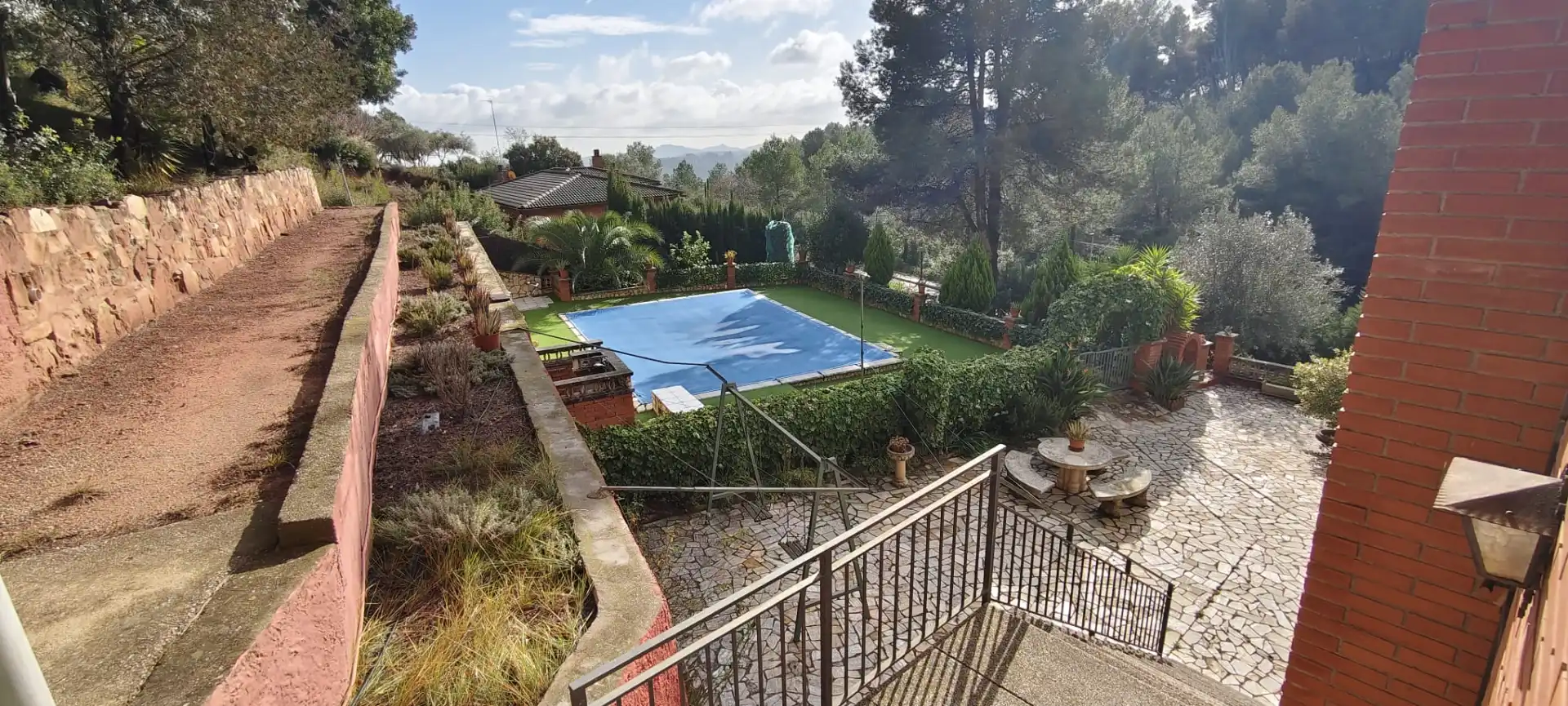Piscina de Casa o xalet en venda en Cervelló amb Jardí privat, Terrassa i Piscina