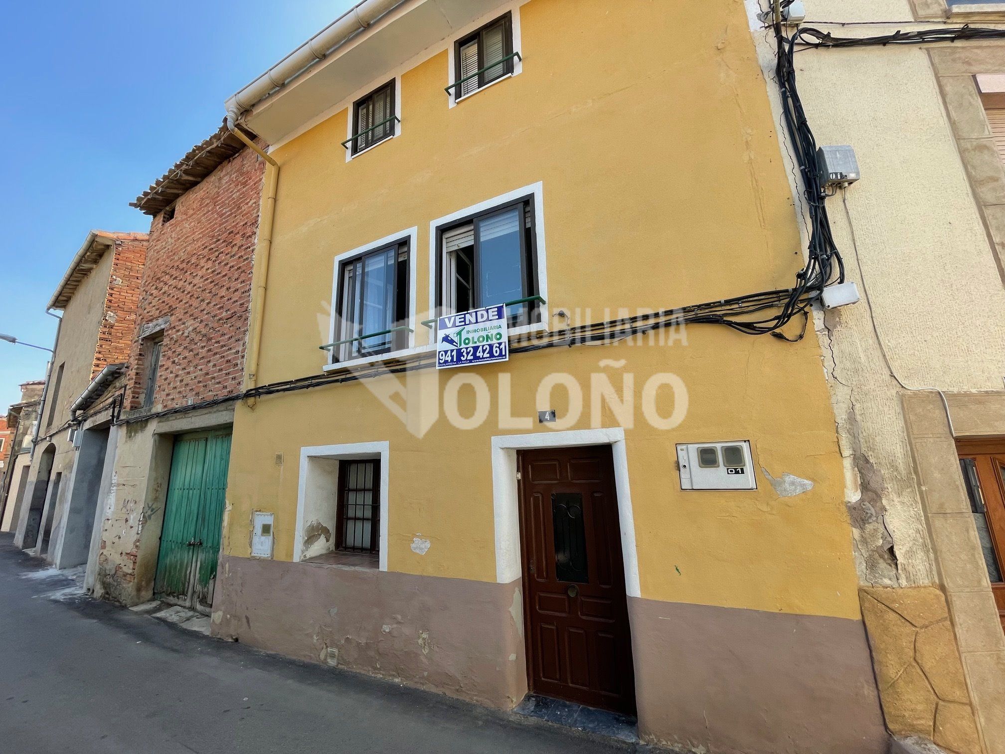 Exterior view of House or chalet for sale in Castañares de Rioja  with Heating and Furnished