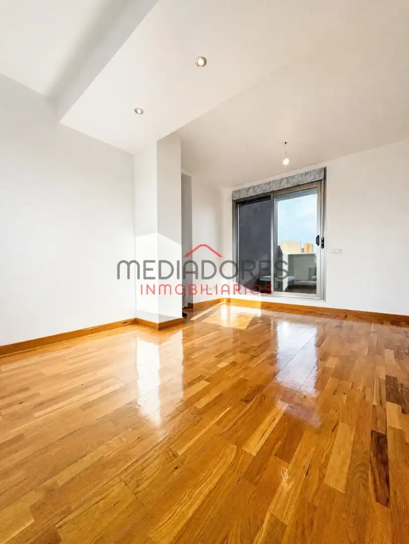 Ático con ascensor en venta en Avenida de la Gran Vía del Sureste, imagen 4