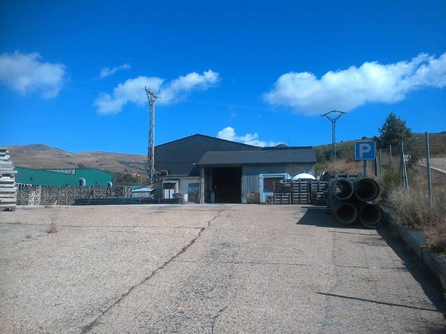 Nave industrial en Venta en Encinedo