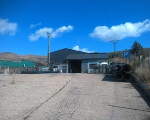 Vista exterior de Nau industrial en venda en Encinedo