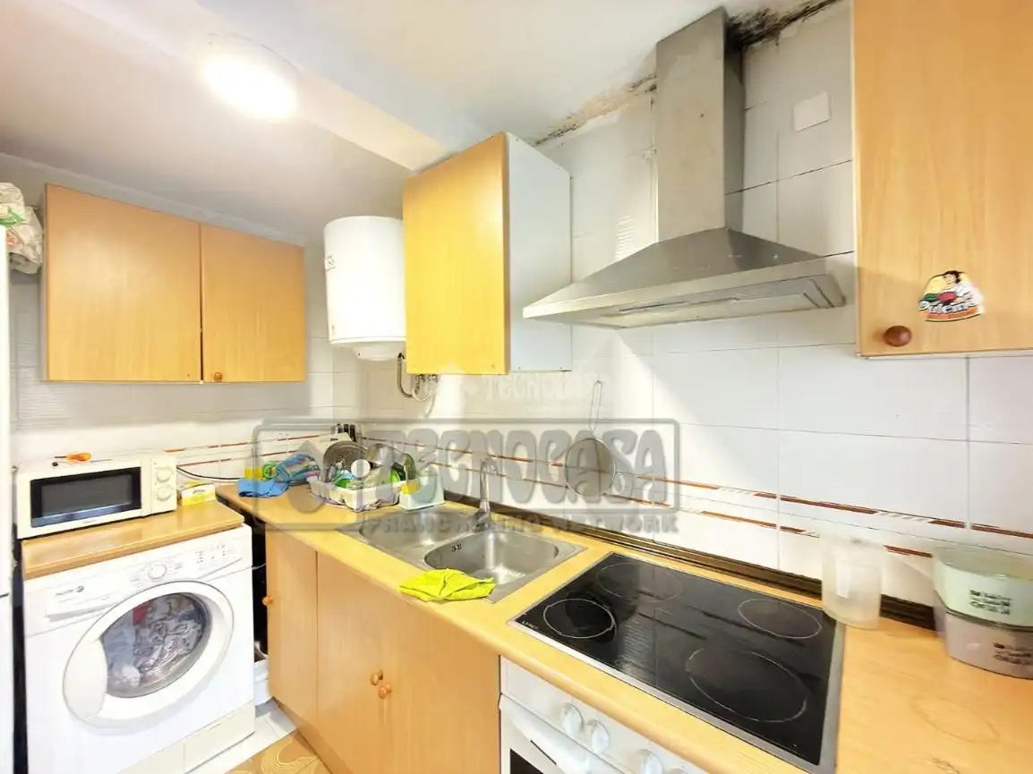 Kitchen of Flat for sale in Cuenca  with Heating and Parquet flooring