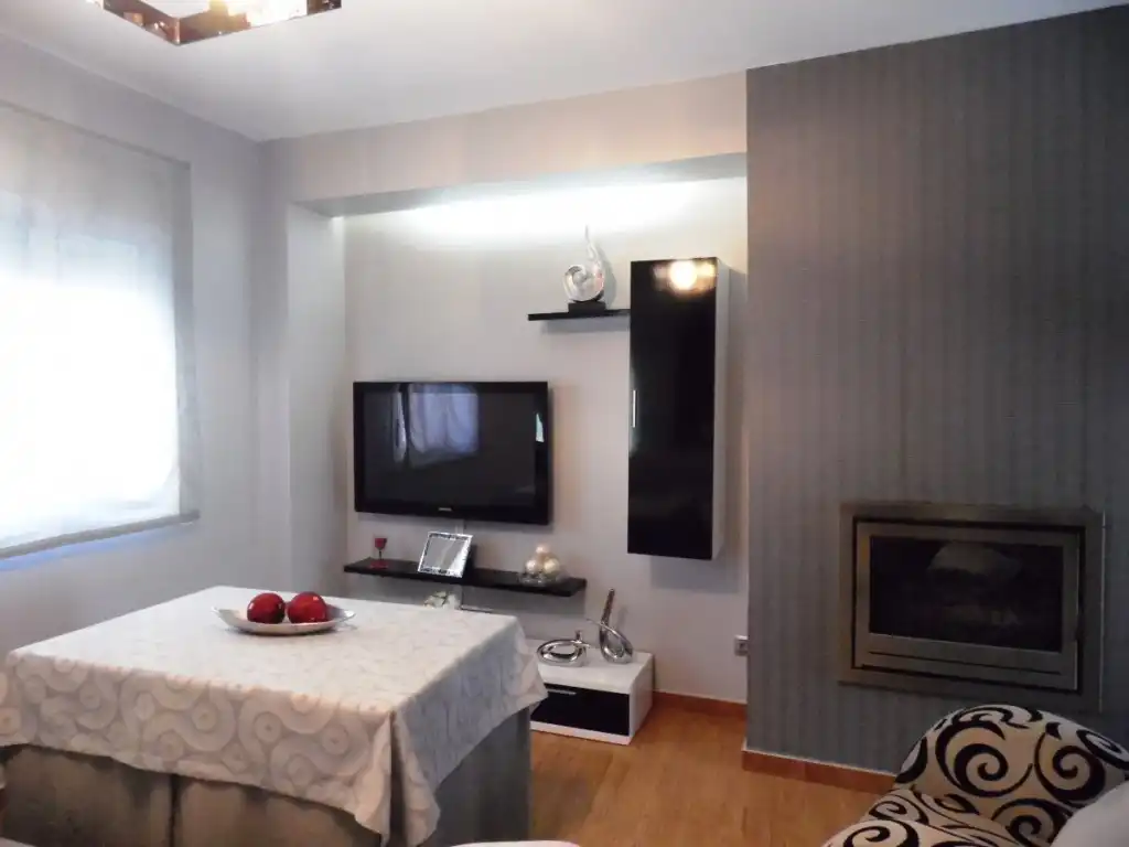 Casa rústica amb terrassa en venda a Árchez, imagen 9