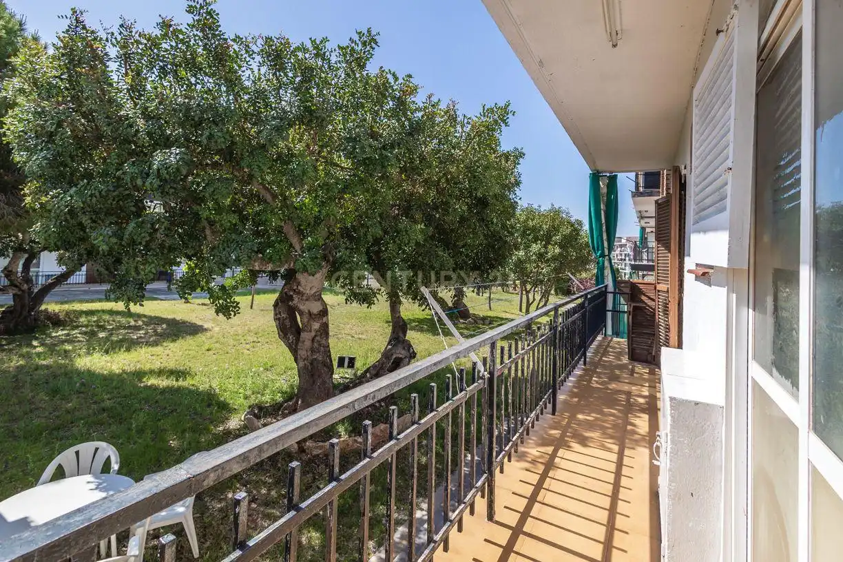 Balcony of Apartments for sale in El Vendrell  with Air Conditioner and Oven