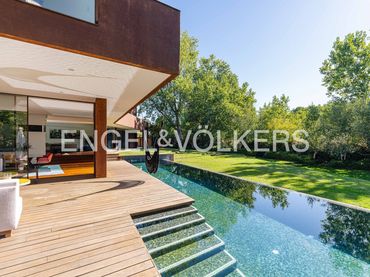 House with balcony for sale in Valdecabañas