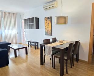 Living room of Flat to rent in  Barcelona Capital  with Air Conditioner, Heating and Parquet flooring