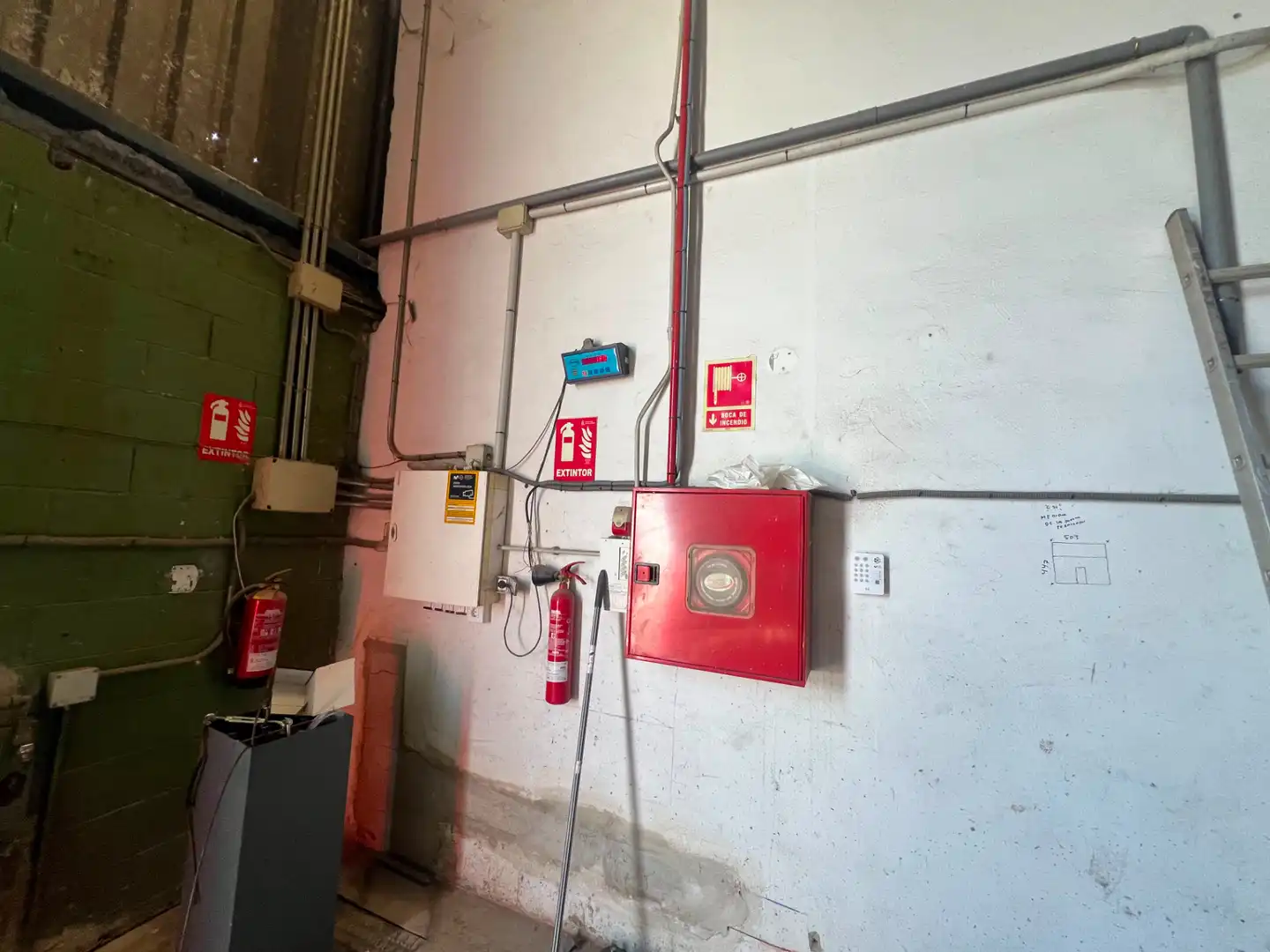 Industriegebäude zum Verkauf in Calle Hacienda Dolores Seis, imagen 12