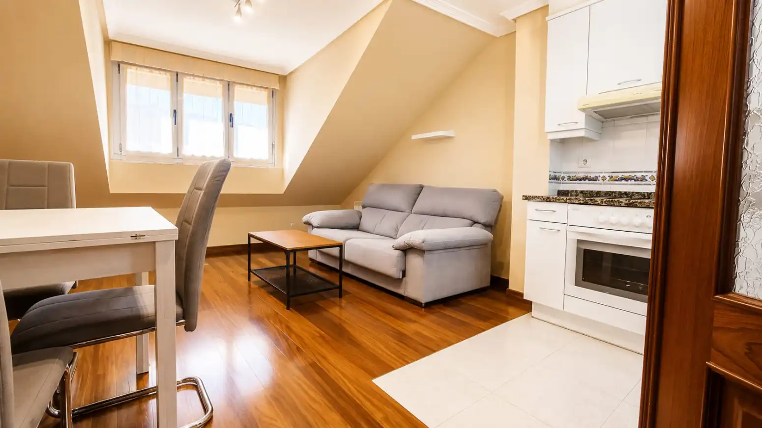 Living room of Flat for rent in Gijón   with Heating and Storage room