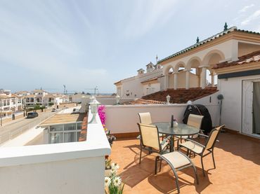 Penthouse mit Pool zum Verkauf in Orihuela Costa