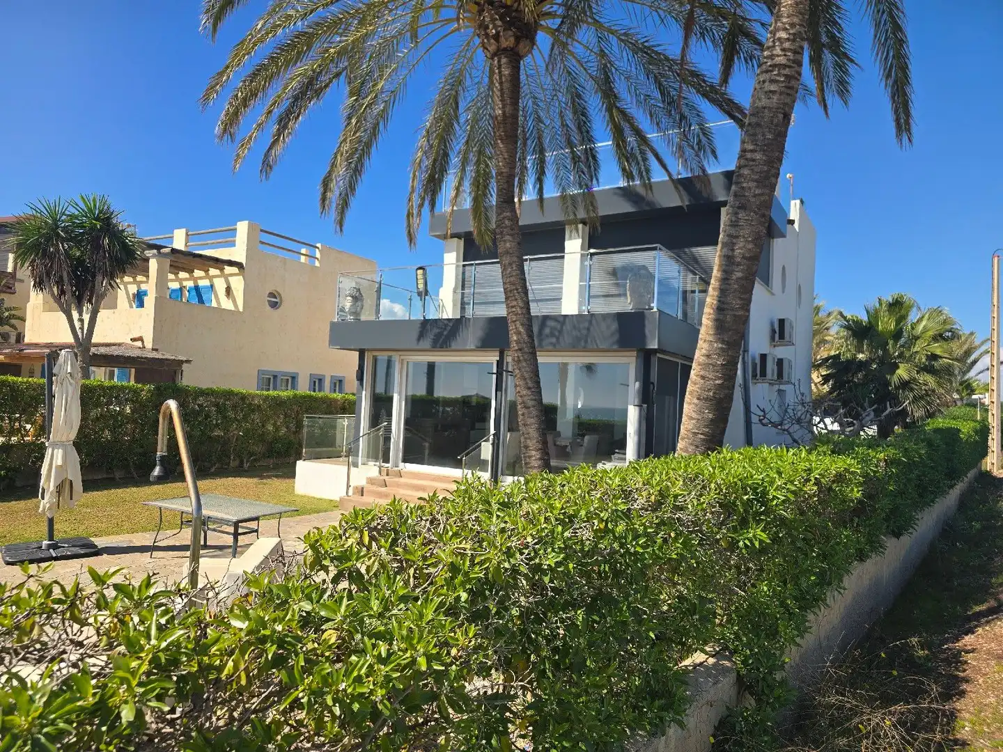 Vista exterior de Casa o xalet en venda en Vera amb Aire condicionat, Terrassa i Piscina