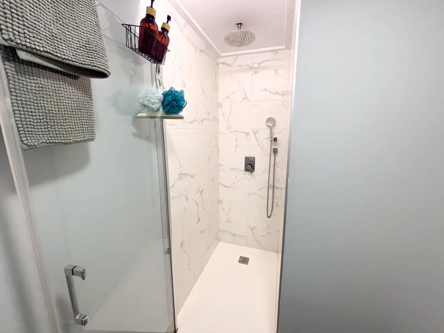 Badezimmer von Wohnung zum Verkauf in Torrevieja mit Klimaanlage, Möbliert und Balkon