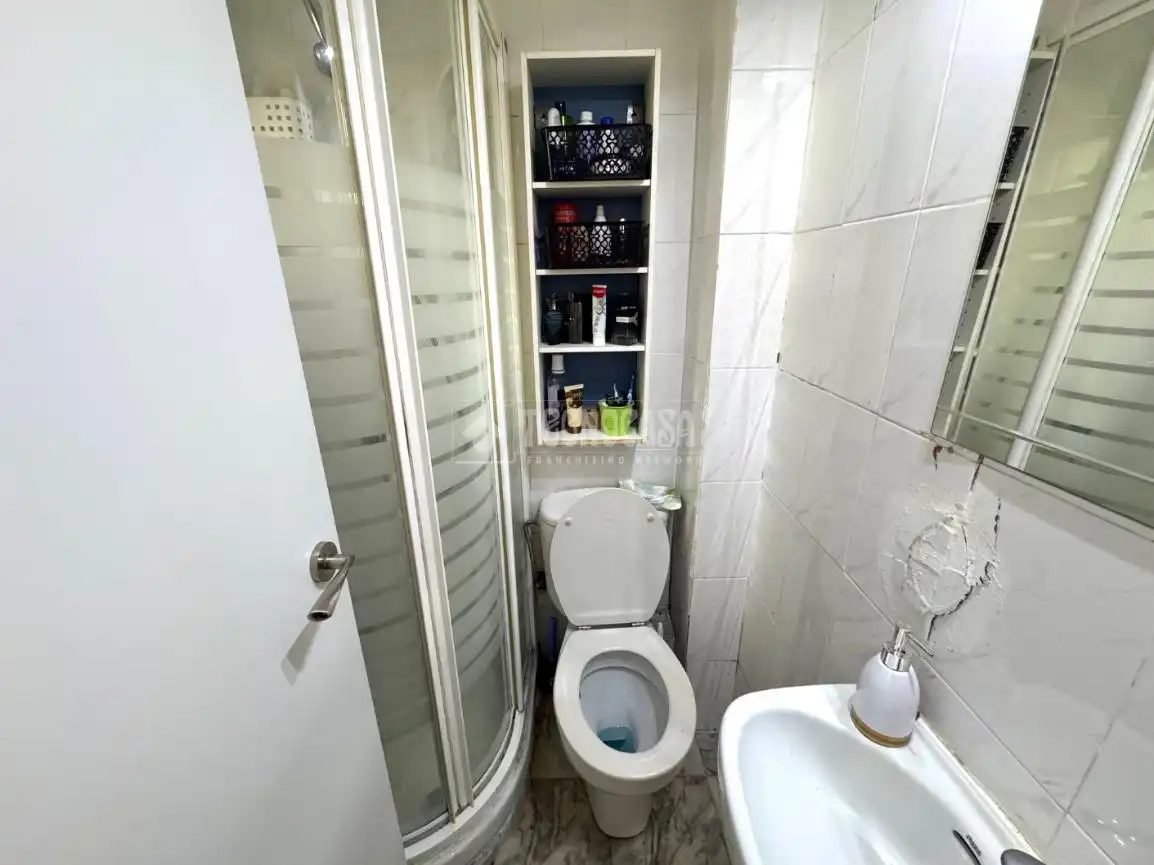 Bathroom of Study for sale in Madrid