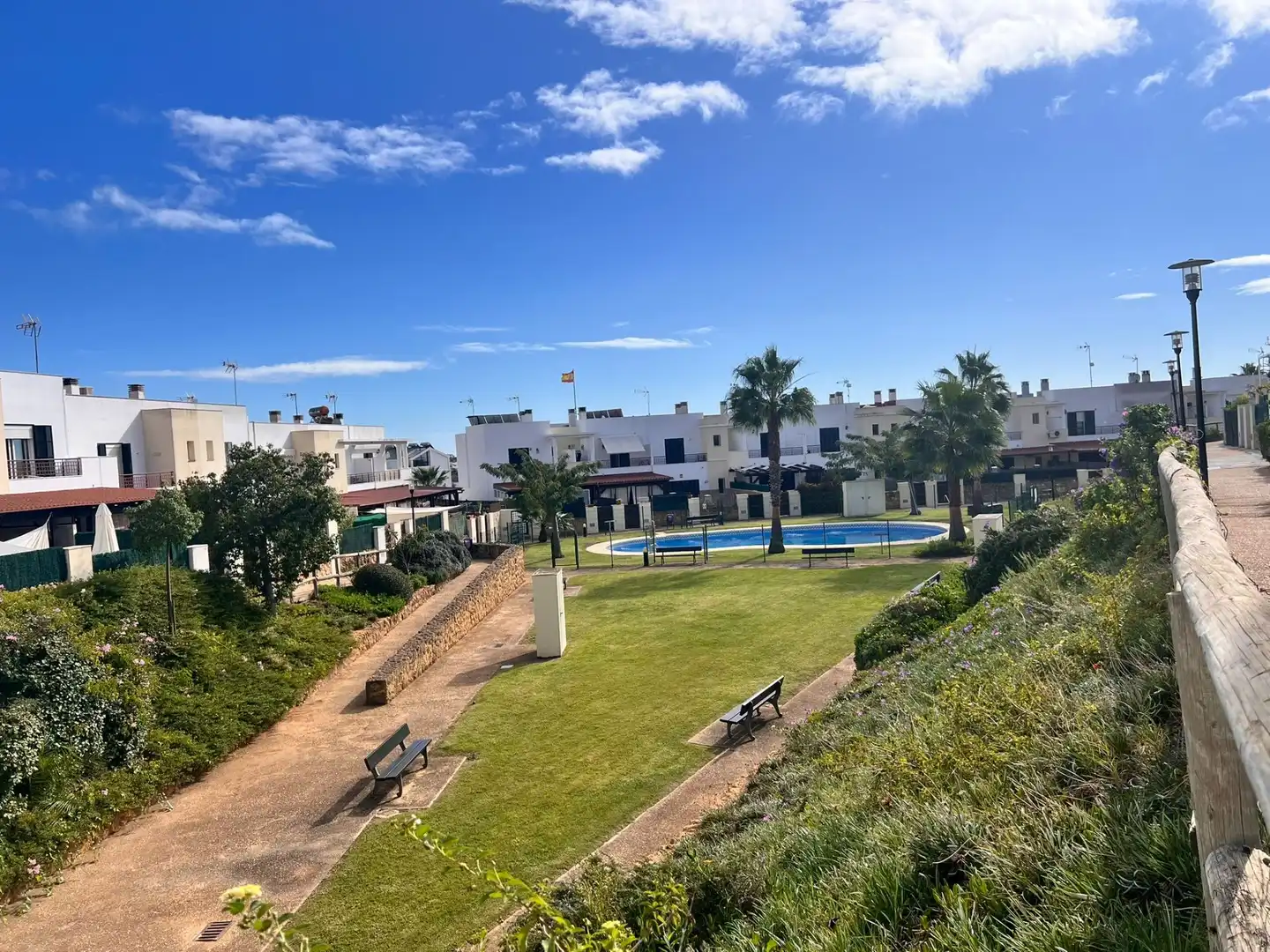 Vista exterior de Casa adosada en venta en Ayamonte con Aire acondicionado, Terraza y Trastero