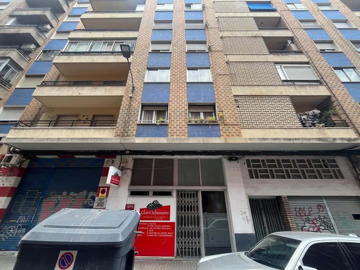 Vista exterior de Local de lloguer en Zaragoza amb Aire condicionat i Calefacció