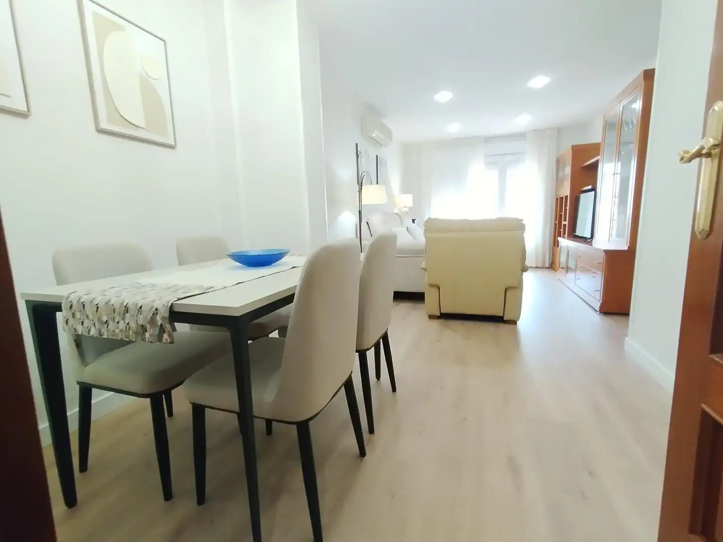 Dining room of Flat for rent in Granada  with Air Conditioner, Heating and Furnished