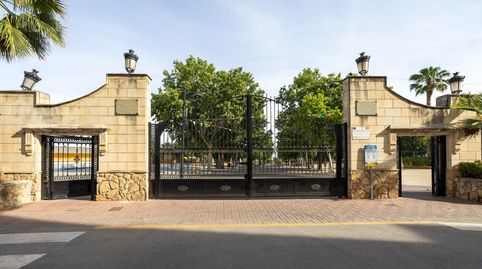 EXCLUSIVA FINCA CON 30.000 m2 DE SUELO URBANIZABLE EN OGÍJARES GRANADA  VIVIENDA, PISCINA Y GRAN POTENCIAL DE INVERSIÓN