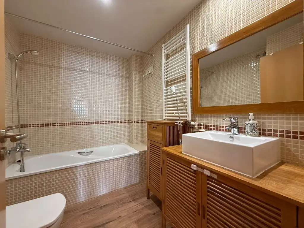 Badezimmer von Wohnung zum Verkauf in La Pobla de Segur