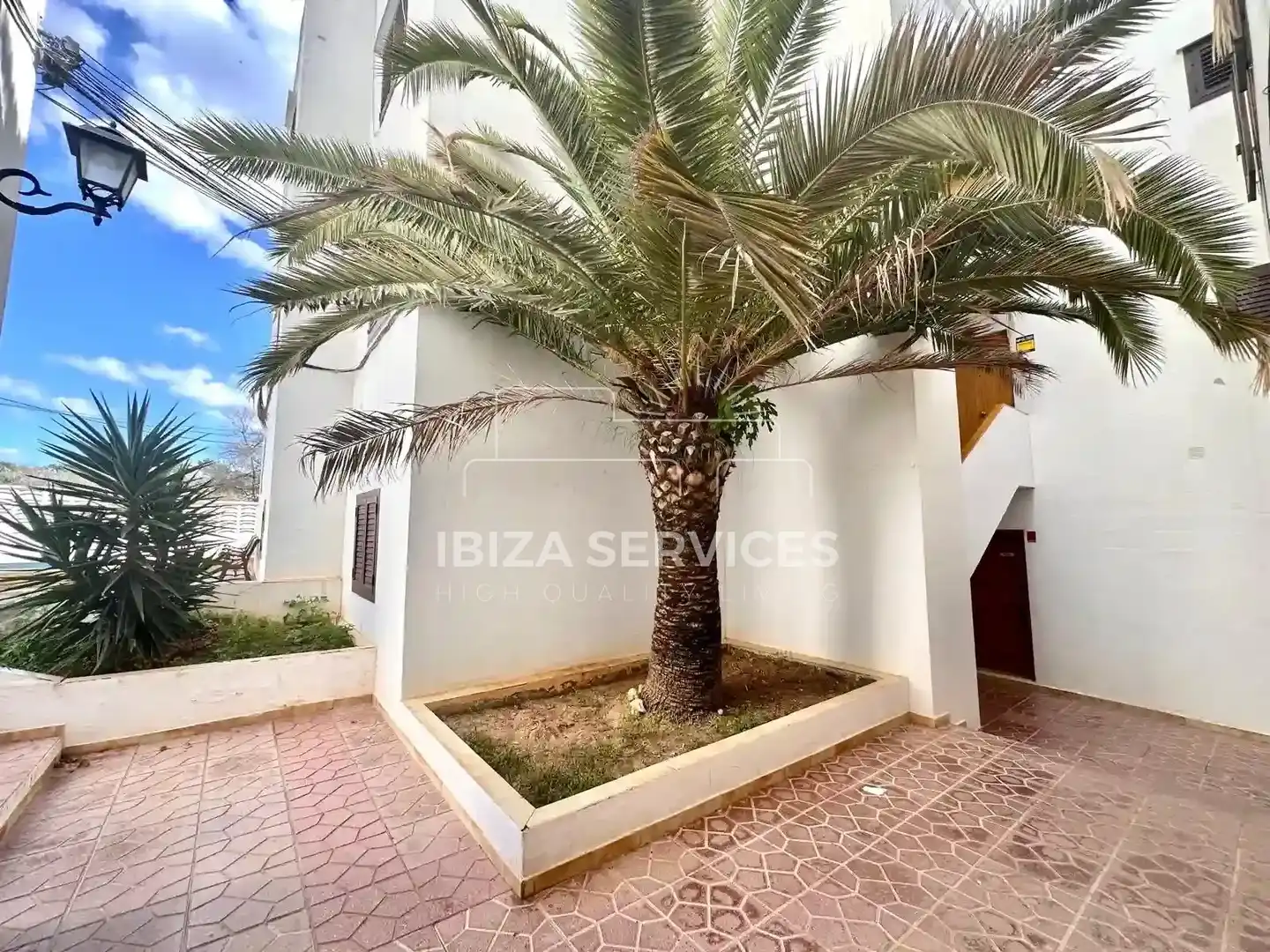 Exterior view of Flat for sale in Santa Eulària des Riu  with Swimming Pool