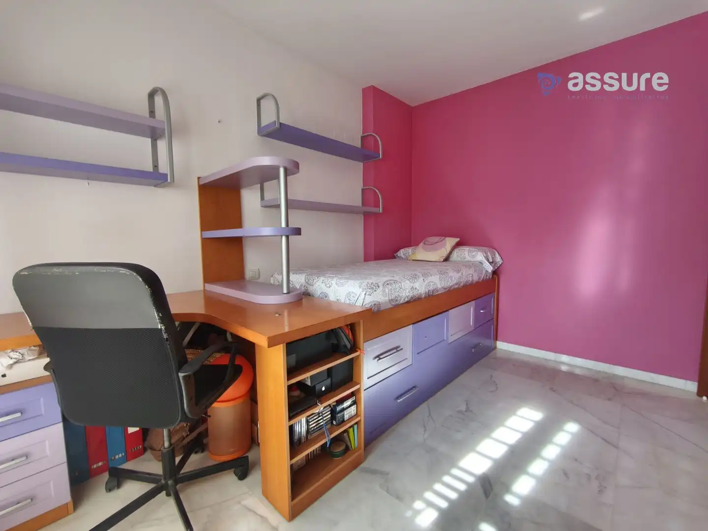 Habitación de Casa adosada en venta en Huelva con Aire acondicionado, Calefacción y Jardín privado
