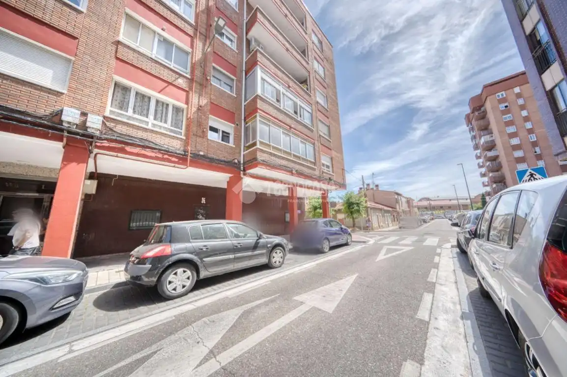 Vista exterior de Pis en venda en Valladolid