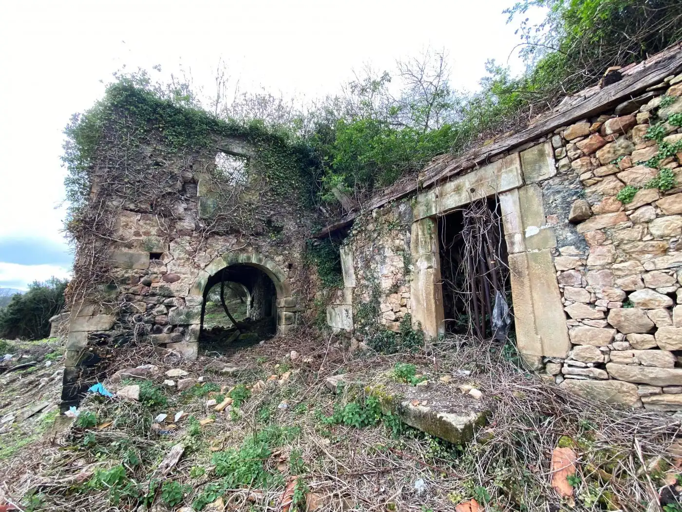 Vista exterior de Casa o xalet en venda en Villaviciosa amb Jardí privat