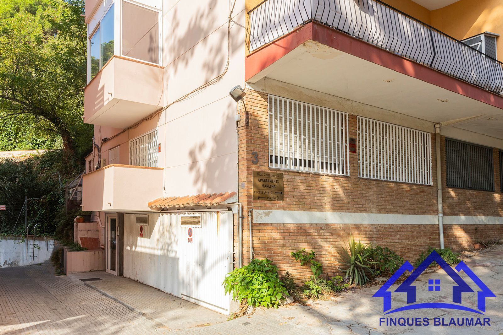 Vista exterior de Pis en venda en Arenys de Mar amb Calefacció i Terrassa