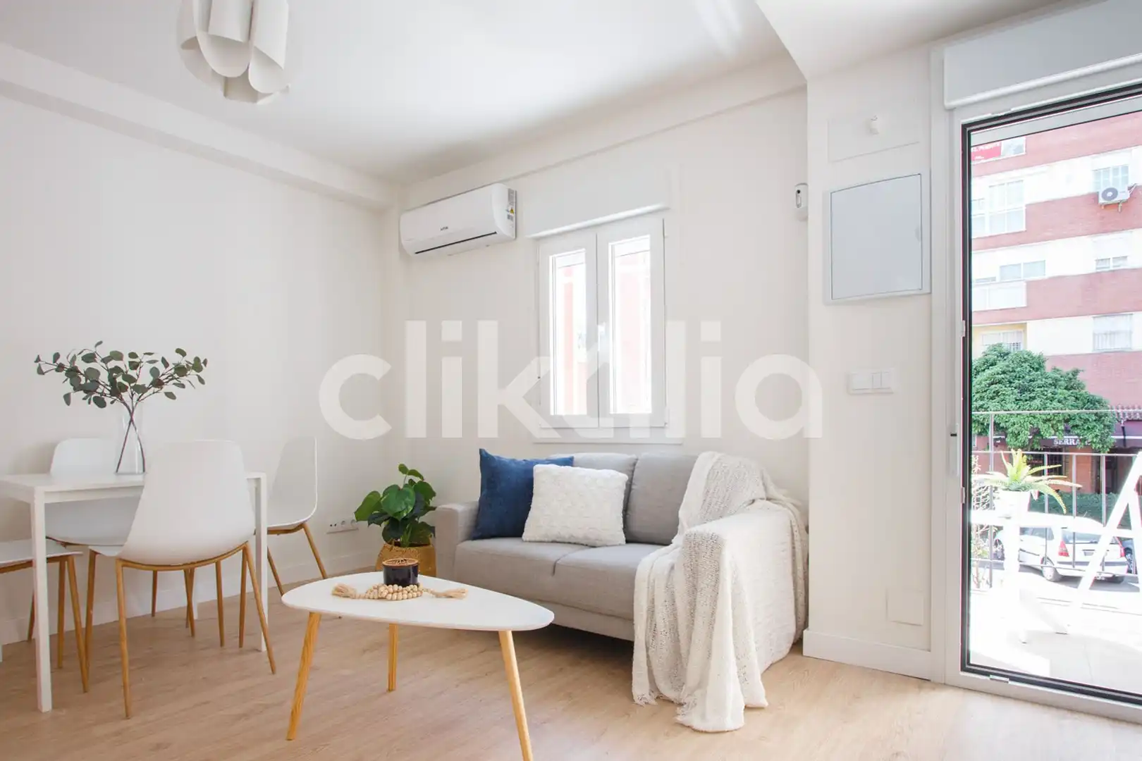 Sala de estar de Piso en venta en Sevilla con Aire acondicionado y Terraza