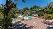 Vista exterior de Casa o xalet en venda en Valdemorillo amb Calefacció, Jardí privat i Terrassa