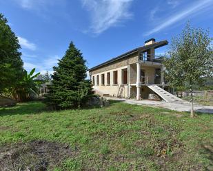 Vista exterior de Casa o xalet en venda en Soutomaior amb Jardí privat, Terrassa i Traster