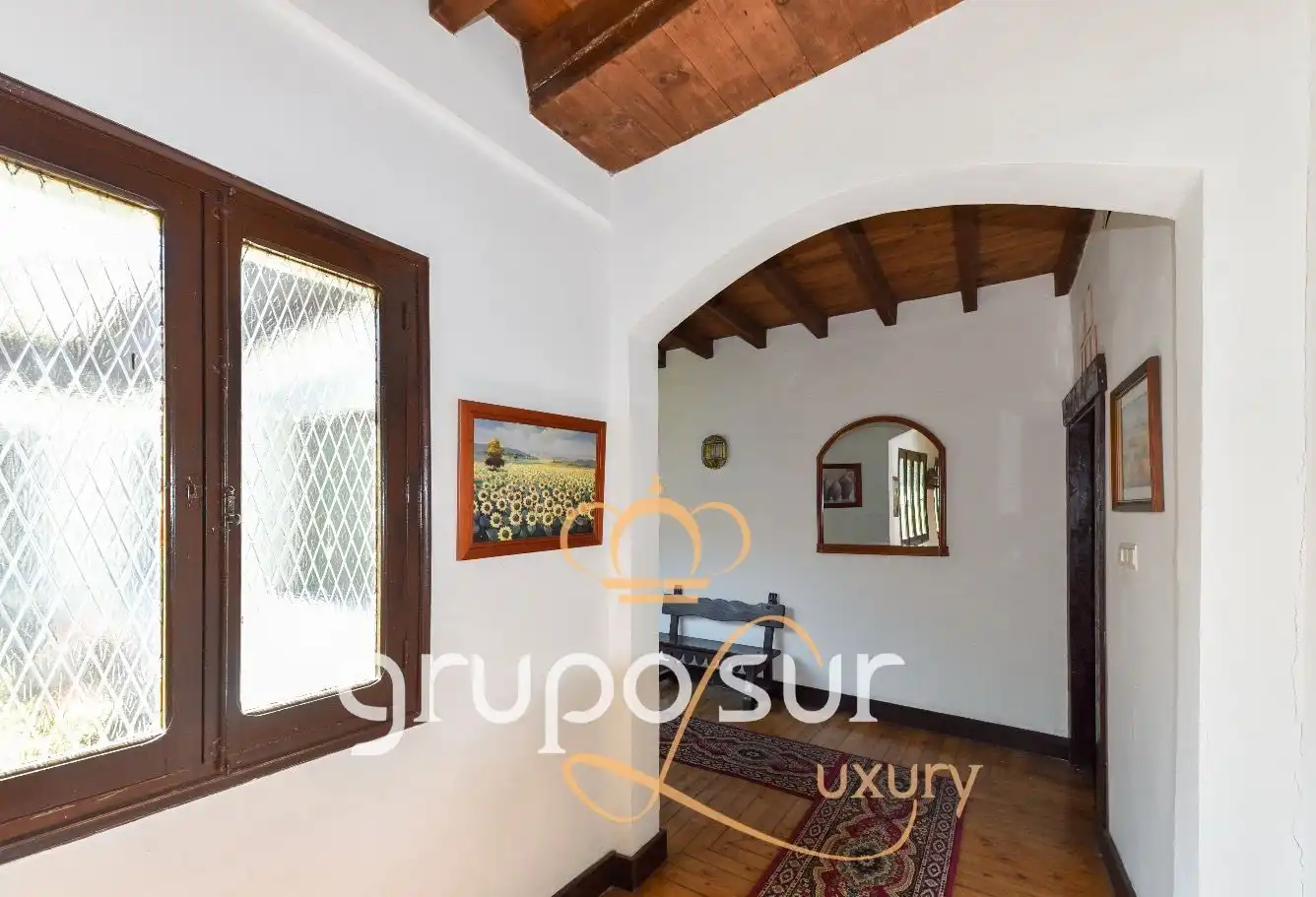 Country homes for sale in Olmedo  with Heating, Private garden and Parquet flooring